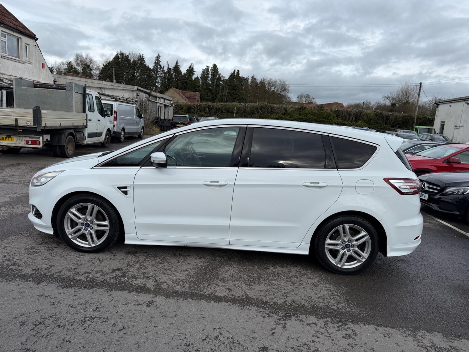 Used Ford S-Max 2018 for sale - 77538527: Photo 9