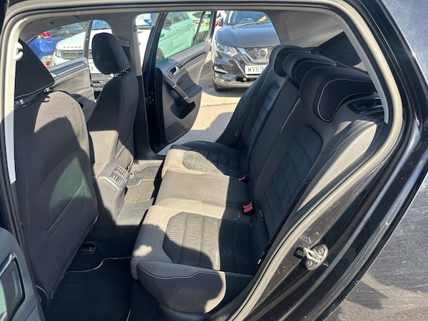 Used Volkswagen Golf 2016 for sale - 76108844: Photo 24