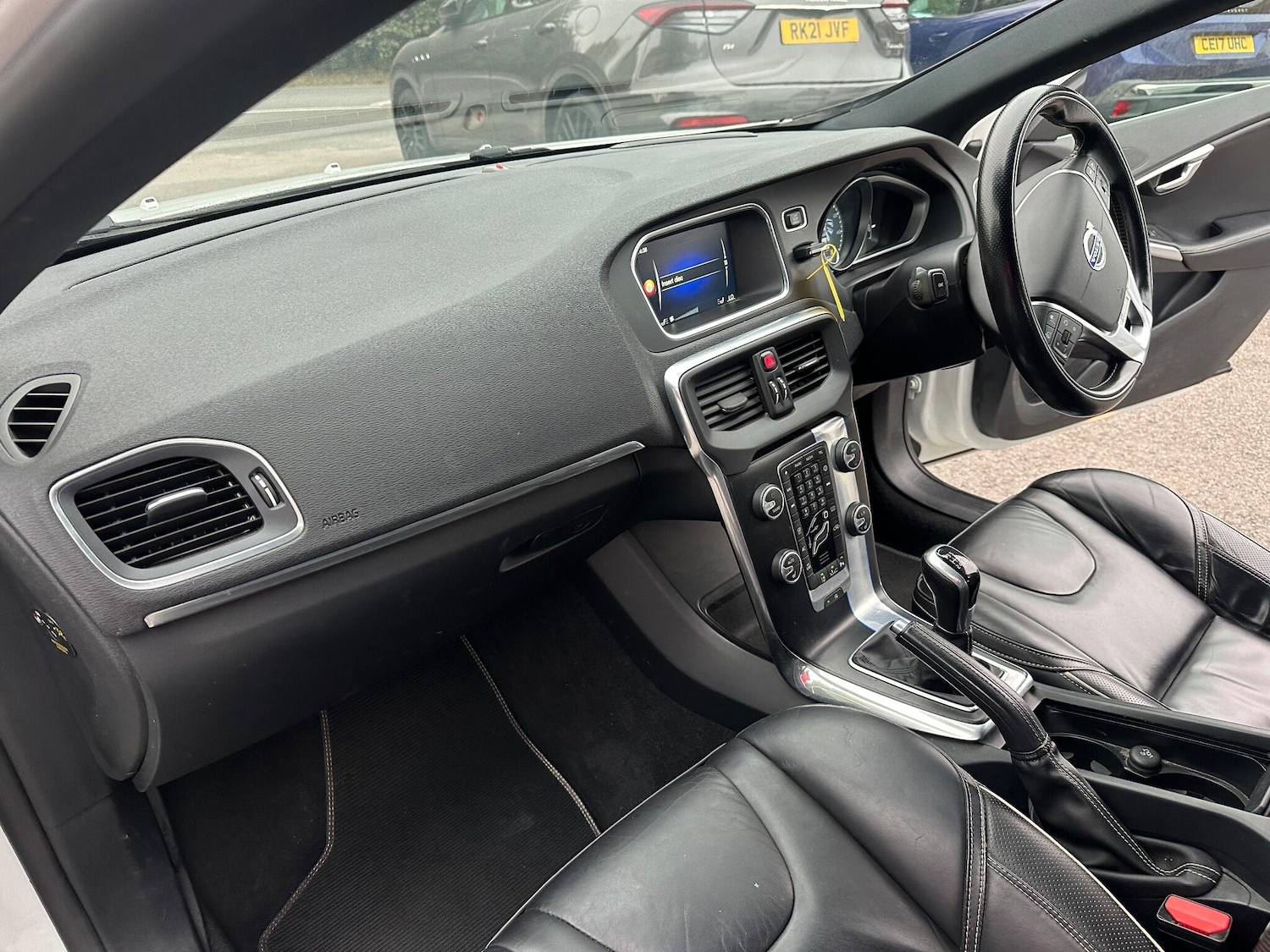 Used Volvo V40 2016 for sale - 76083640: Photo 18
