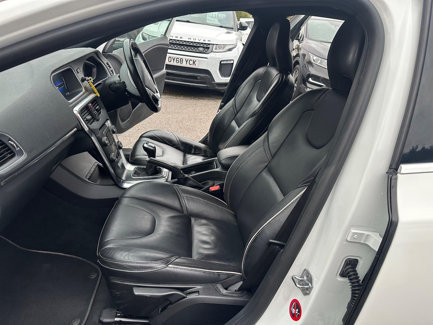 Used Volvo V40 2016 for sale - 76083640: Photo 20