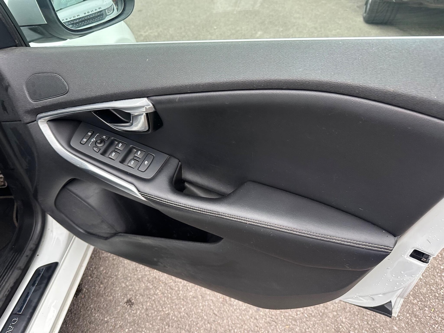 Used Volvo V40 2016 for sale - 76083640: Photo 27