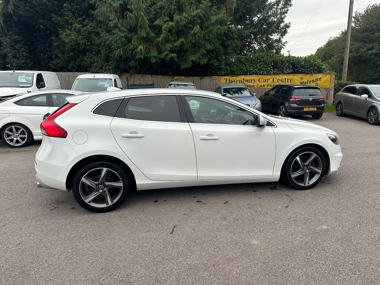 Used Volvo V40 2016 for sale - 76083640: Photo 8