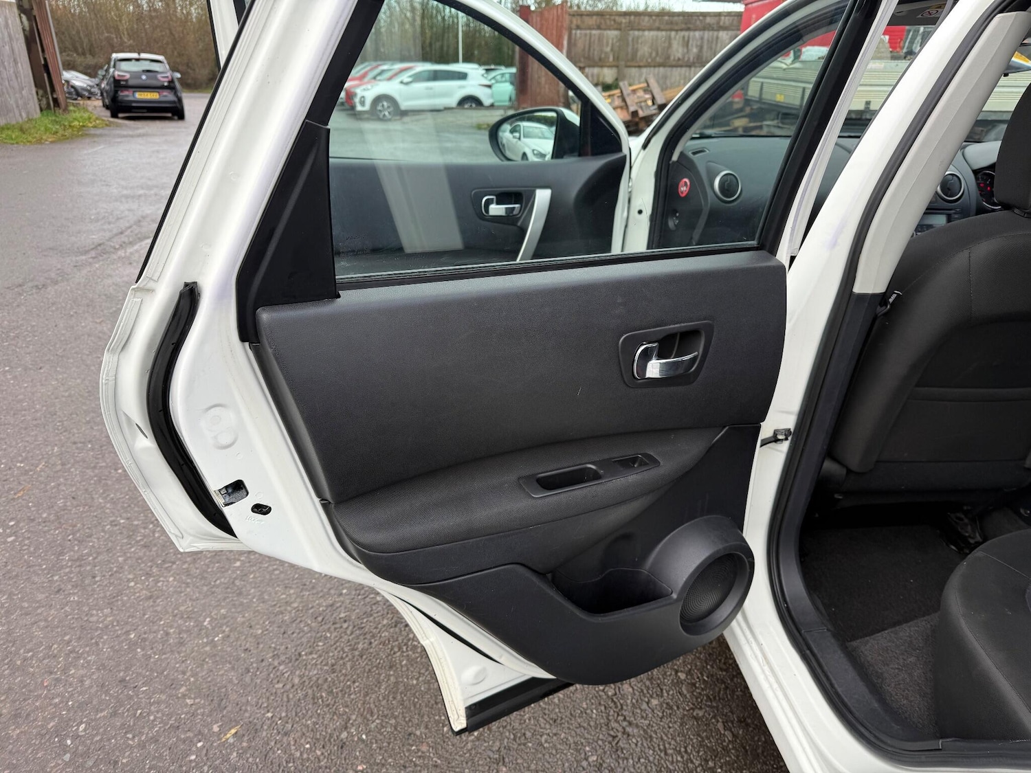 Used Nissan Qashqai 2013 for sale - 76926218: Photo 18