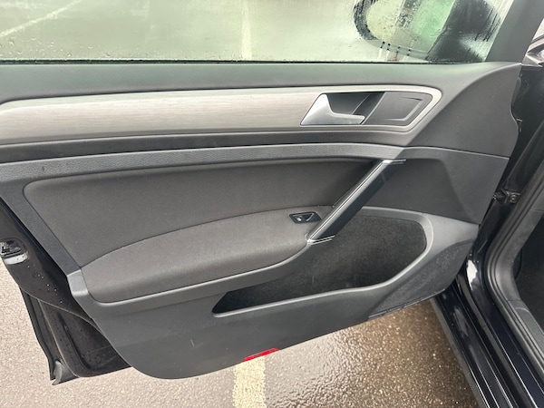 Used Volkswagen Golf 2015 for sale - 76013403: Photo 28