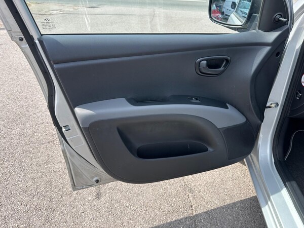 Used Hyundai i10 2009 for sale - 75577260: Photo 20