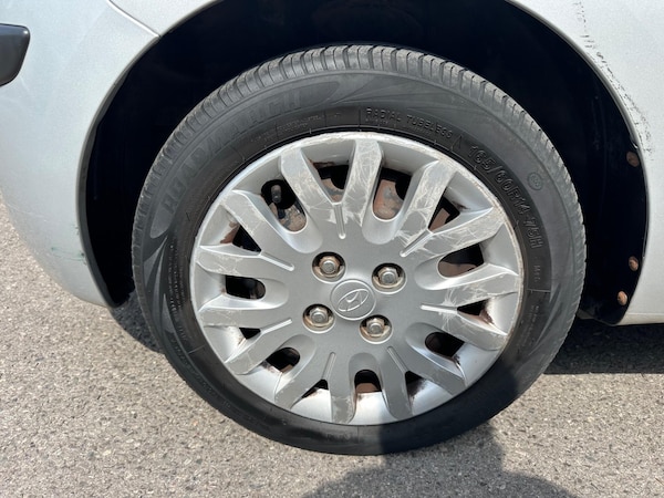 Used Hyundai i10 2009 for sale - 75577260: Photo 33
