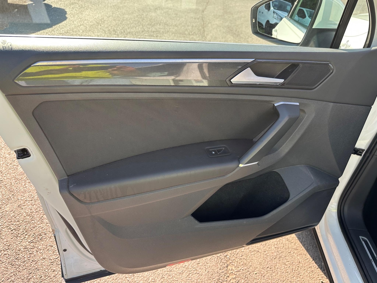 Used Volkswagen Tiguan 2017 for sale - 76989771: Photo 25