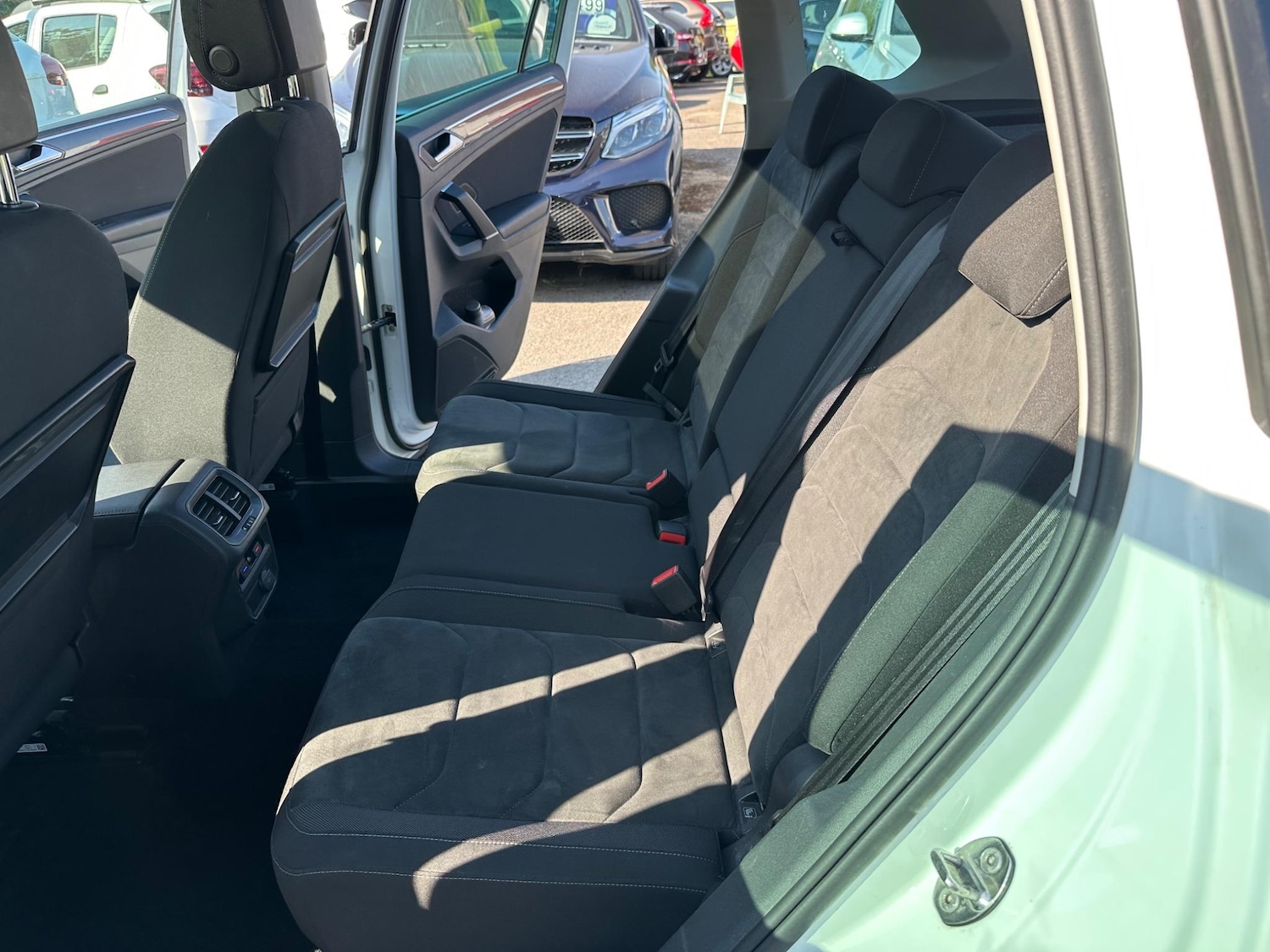 Used Volkswagen Tiguan 2017 for sale - 76989771: Photo 28