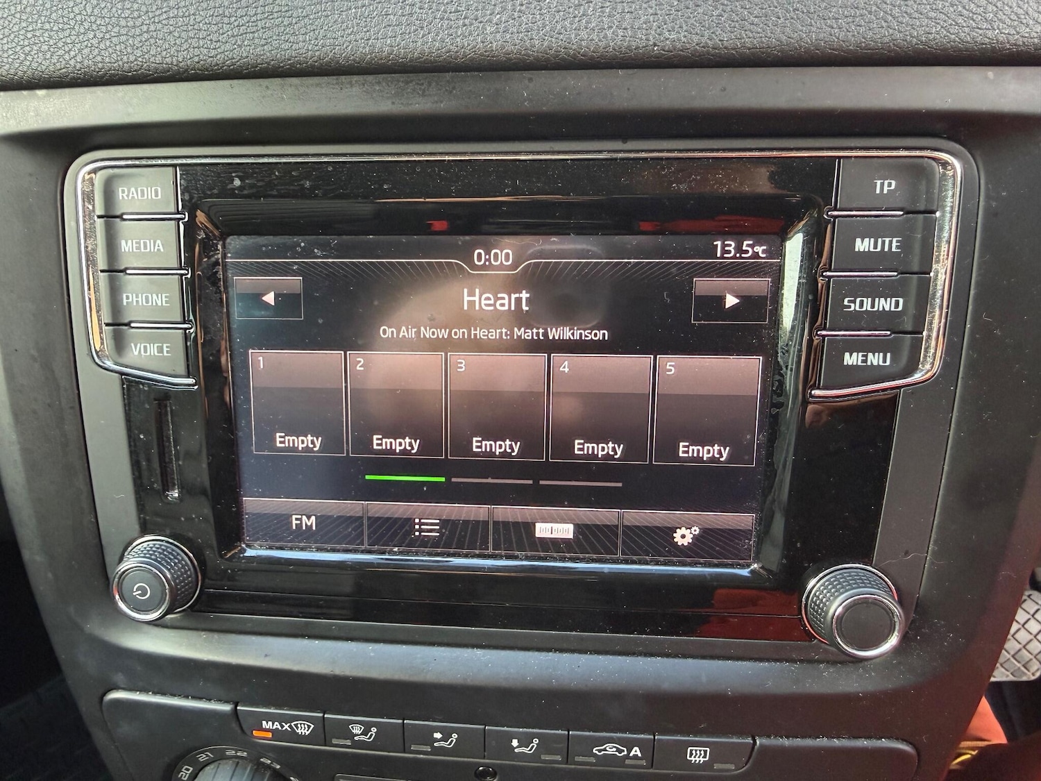 Used Skoda Yeti 2015 for sale - 76389036: Photo 10