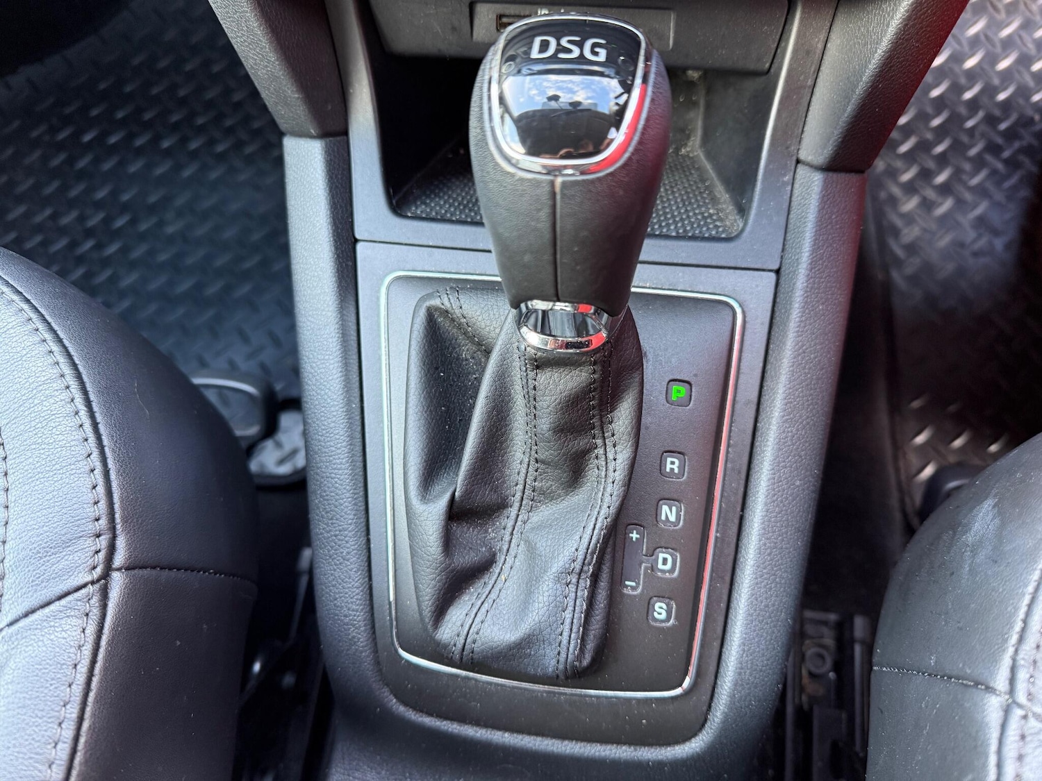 Used Skoda Yeti 2015 for sale - 76389036: Photo 13