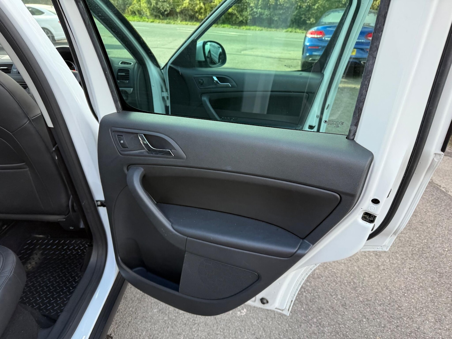 Used Skoda Yeti 2015 for sale - 76389036: Photo 27