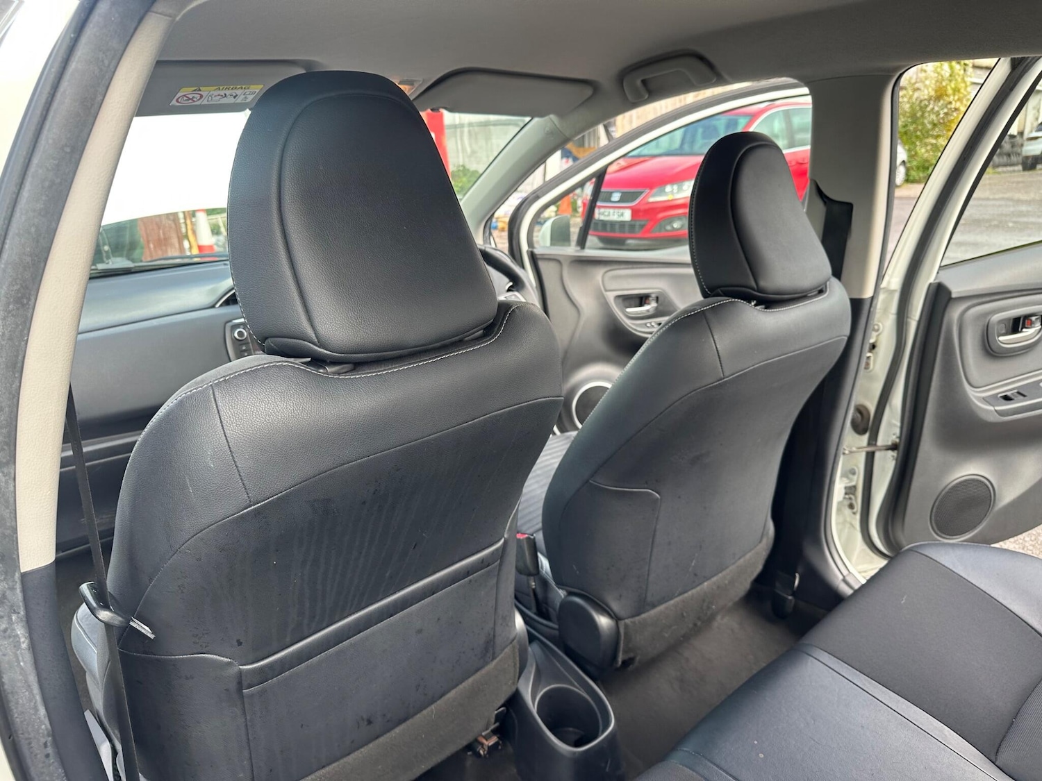 Used Toyota Yaris 2015 for sale - 75990416: Photo 19