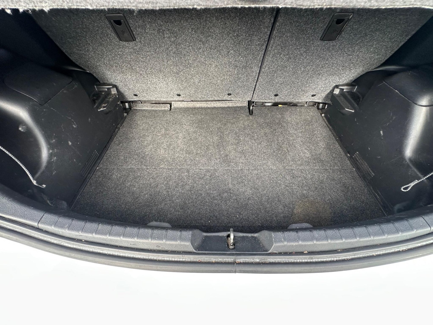 Used Toyota Yaris 2015 for sale - 75990416: Photo 25