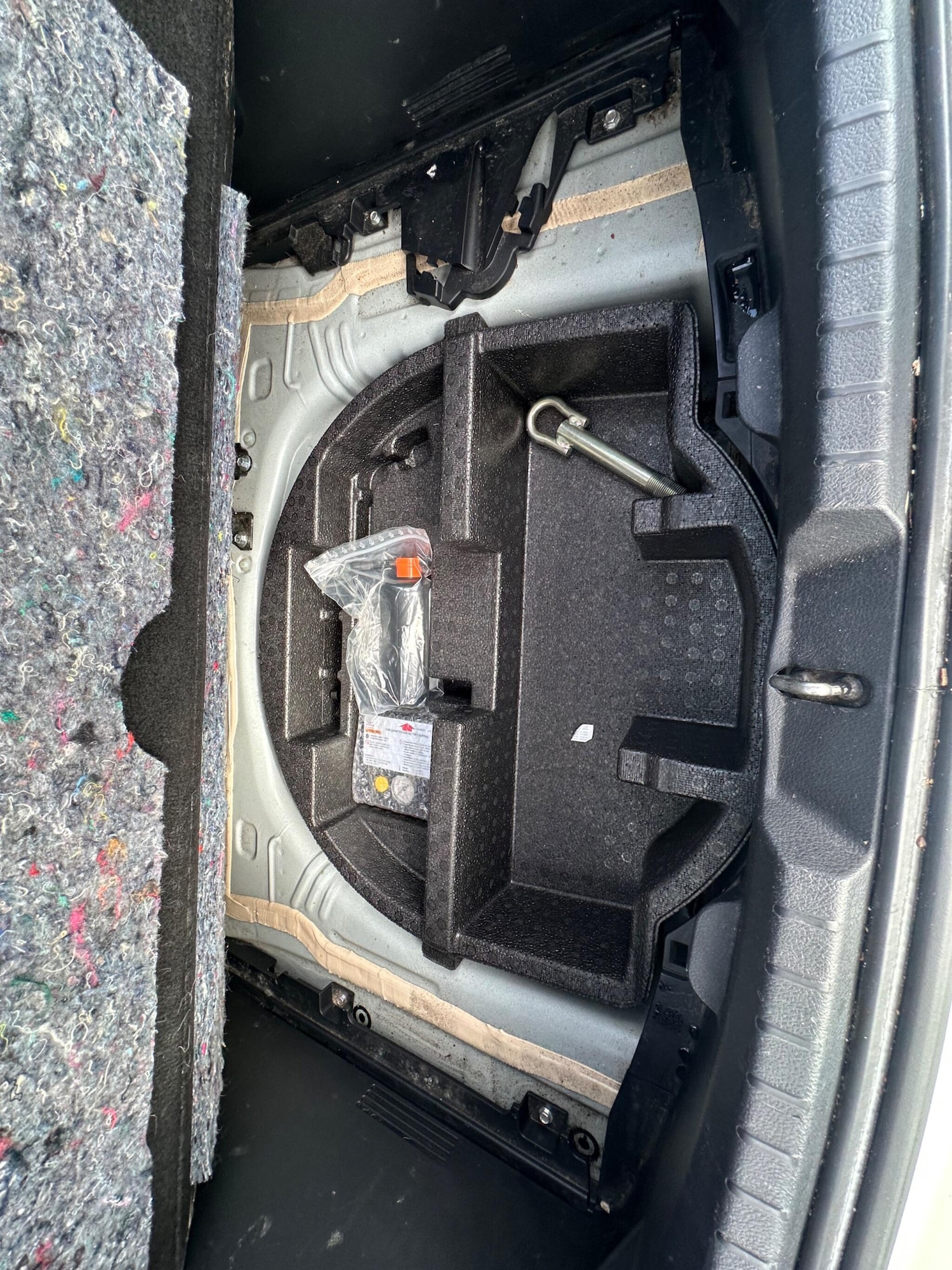 Used Toyota Yaris 2015 for sale - 75990416: Photo 26