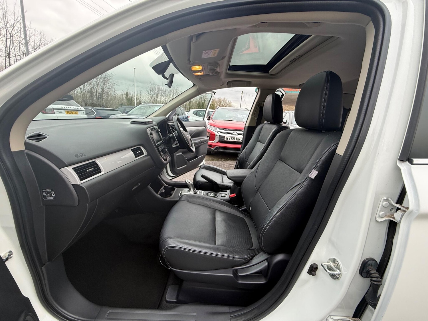 Used Mitsubishi Outlander 2015 for sale - 77411310: Photo 20