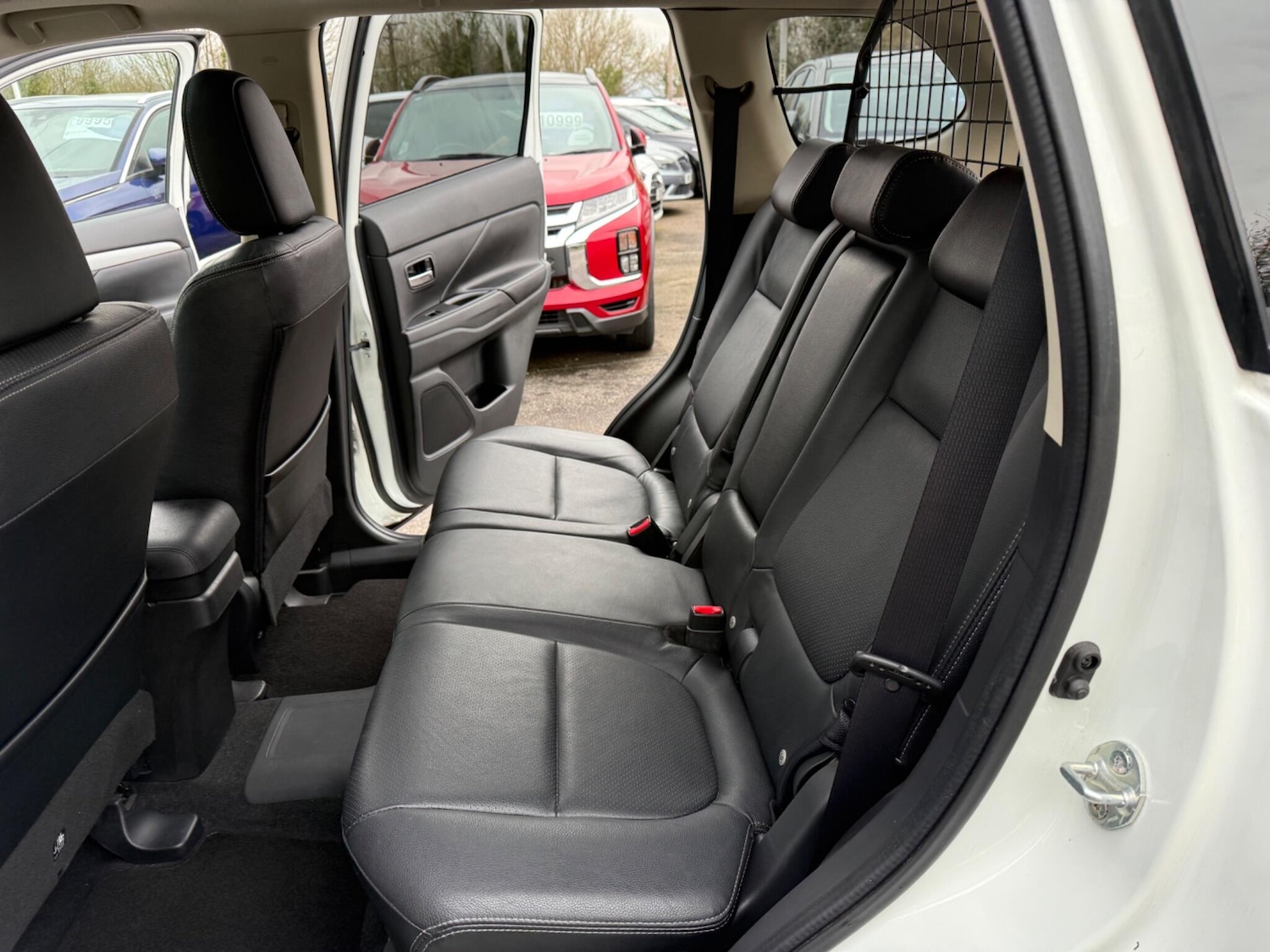 Used Mitsubishi Outlander 2015 for sale - 77411310: Photo 23