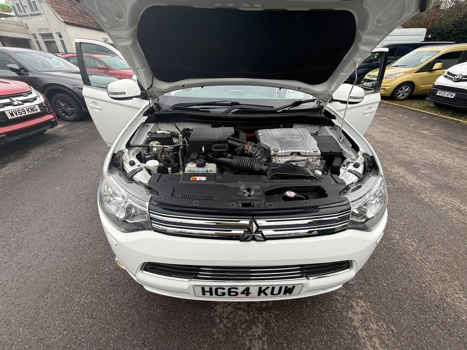 Used Mitsubishi Outlander 2015 for sale - 77411310: Photo 32