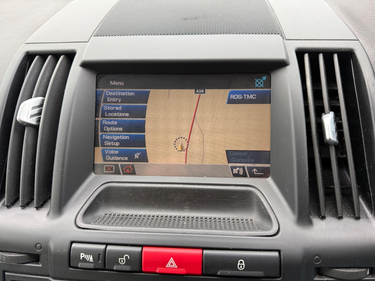 Used Land Rover Freelander 2011 for sale - 76926933: Photo 11