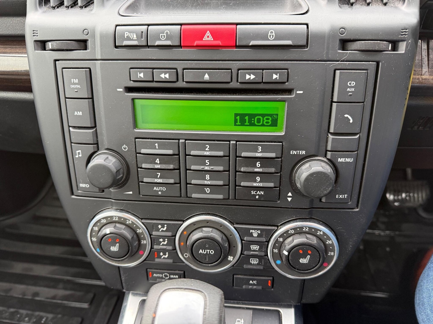 Used Land Rover Freelander 2011 for sale - 76926933: Photo 12