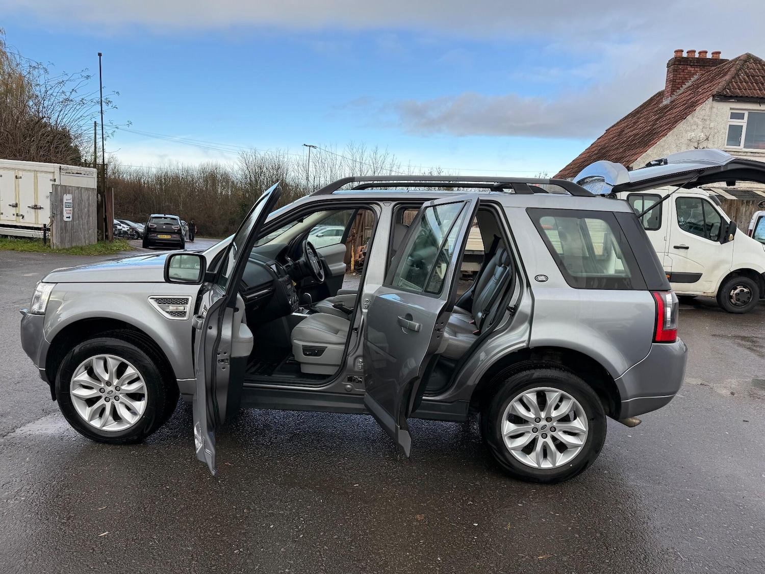 Used Land Rover Freelander 2011 for sale - 76926933: Photo 34