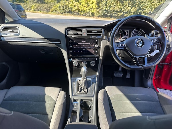 Used Volkswagen Golf 2018 for sale - 76032436: Photo 17