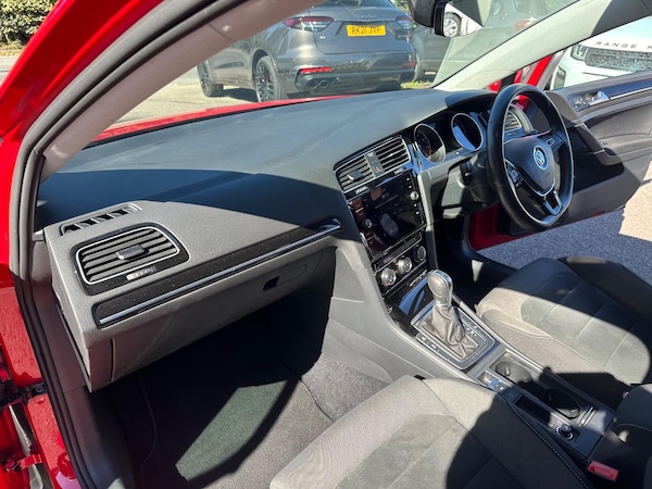 Used Volkswagen Golf 2018 for sale - 76032436: Photo 19