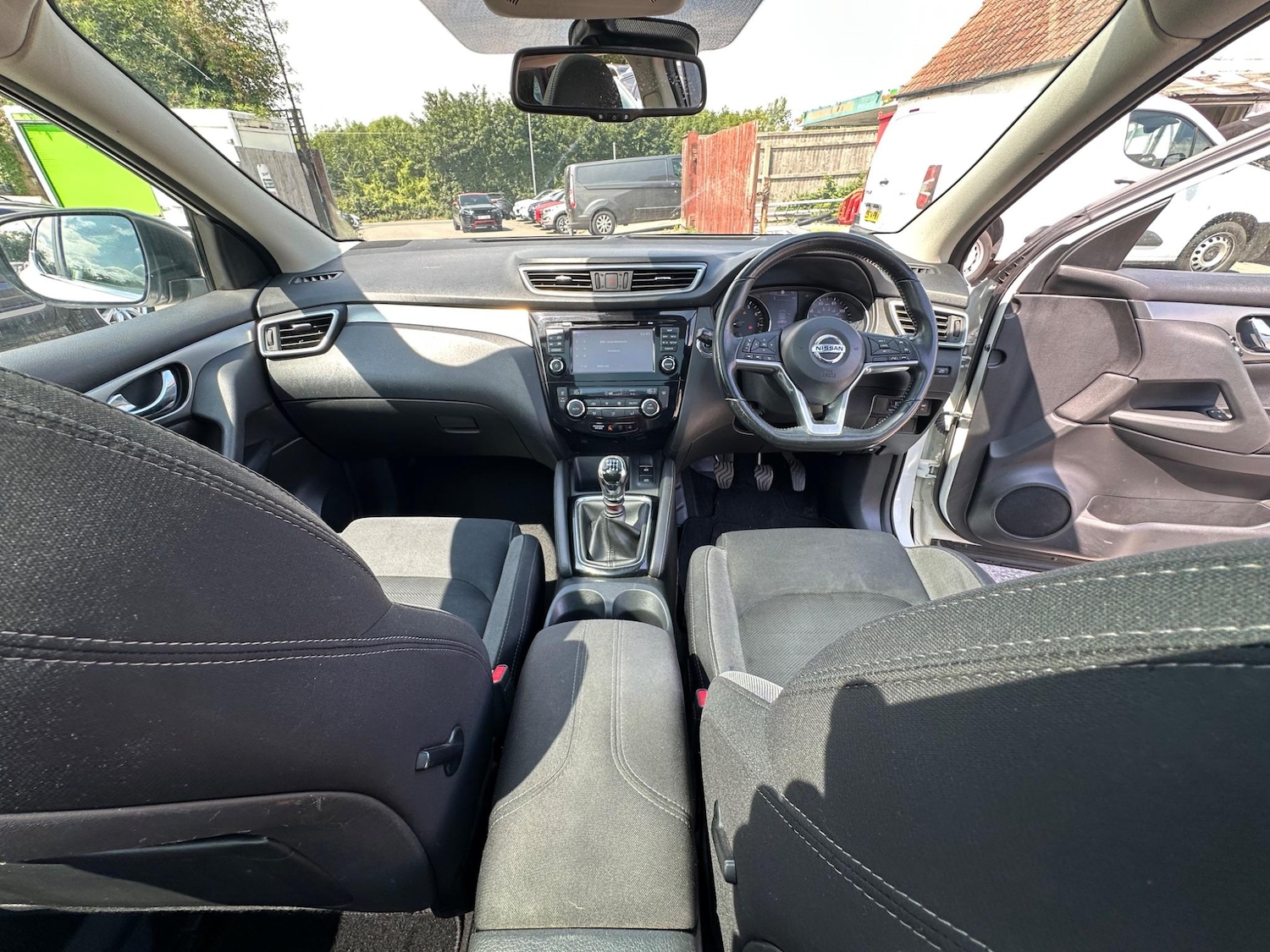 Used Nissan Qashqai 2017 for sale - 77351539: Photo 17