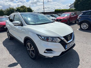 Used Nissan Qashqai 2017 for sale - 77351539: Photo