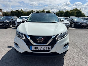 Used Nissan Qashqai 2017 for sale - 77351539: Photo