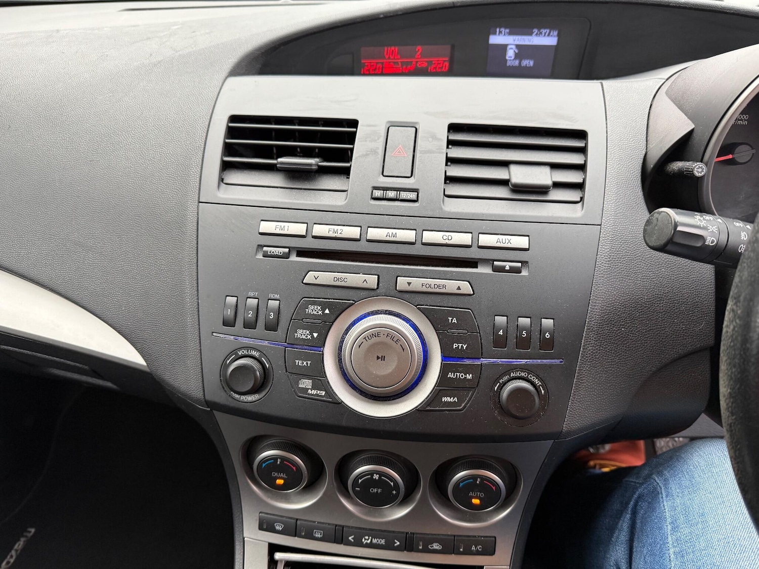 Used Mazda Mazda3 2010 for sale - 76886903: Photo 10