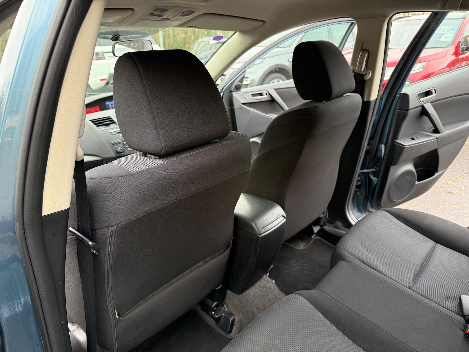 Used Mazda Mazda3 2010 for sale - 76886903: Photo 18