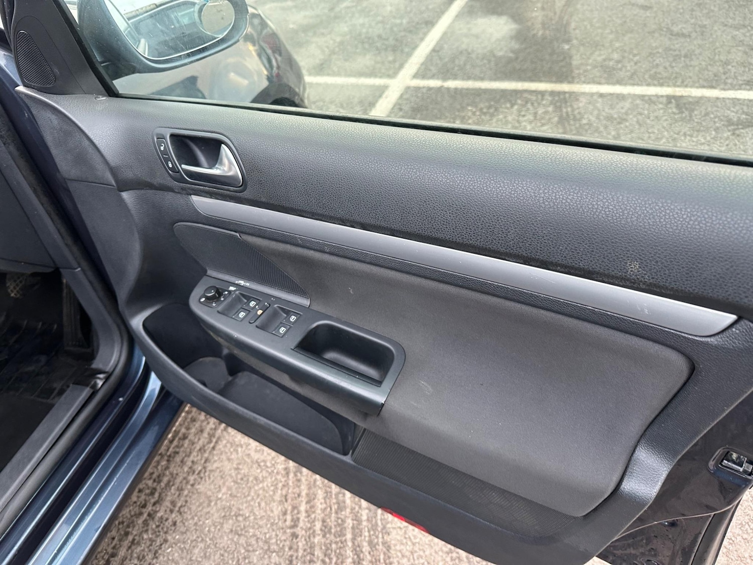 Used Volkswagen Golf 2010 for sale - 76991107: Photo 13