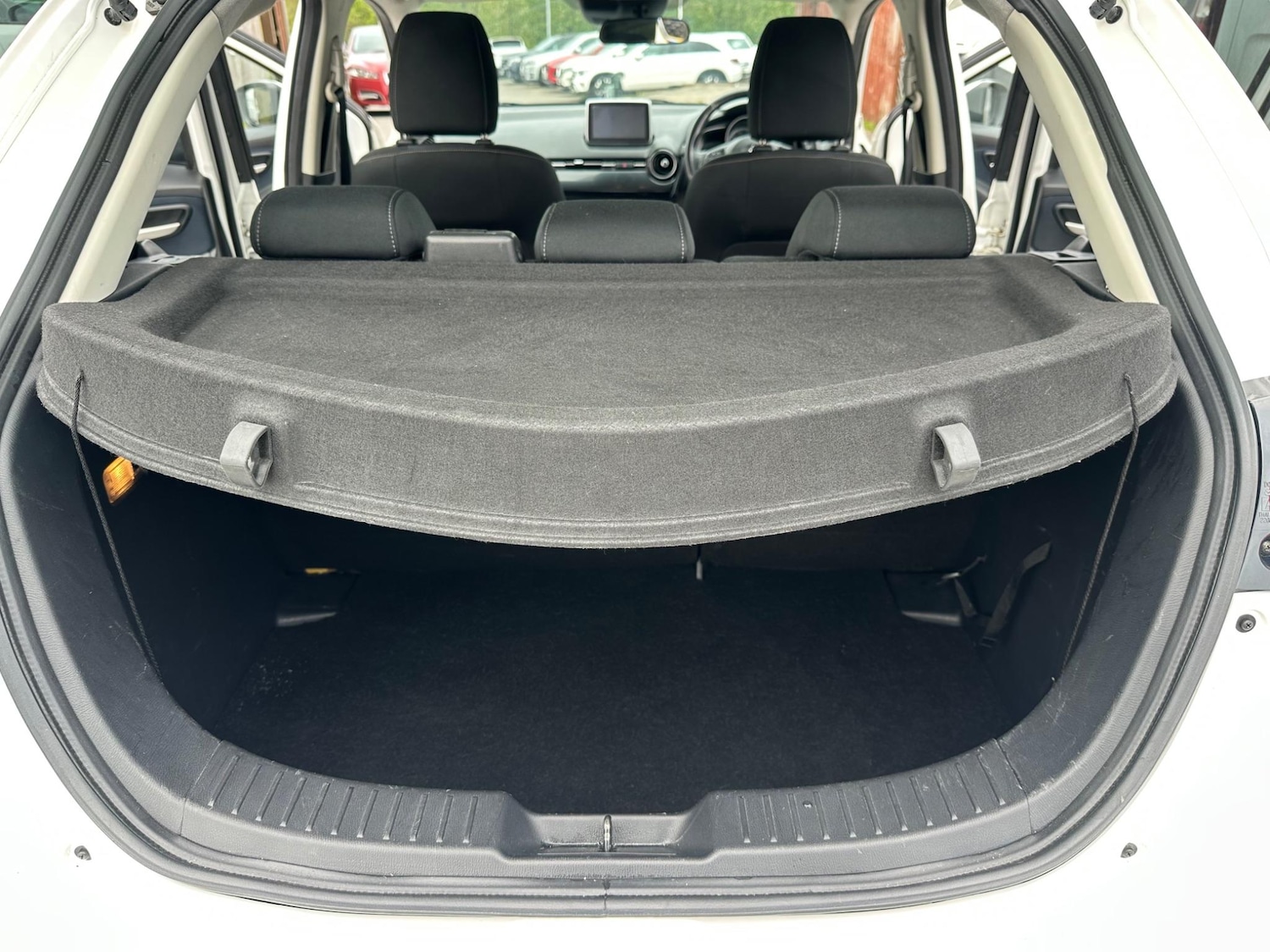 Used Mazda Mazda2 2015 for sale - 77396545: Photo 28