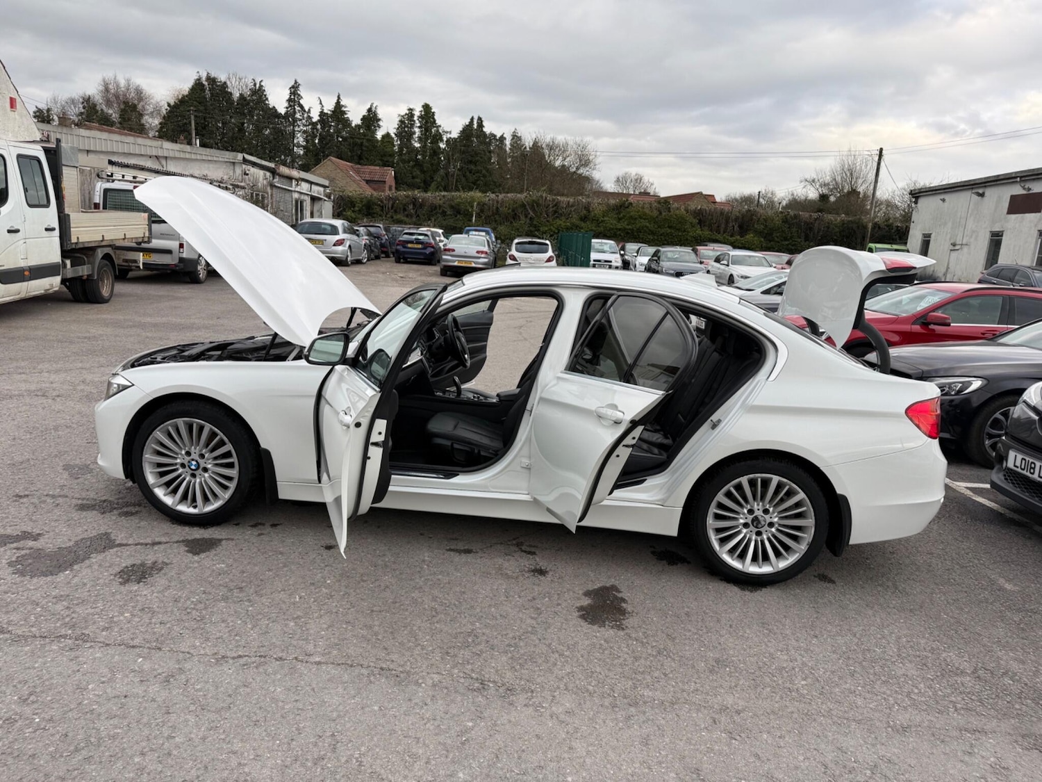 Used BMW 3 Series for sale - 77670802: Photo 32