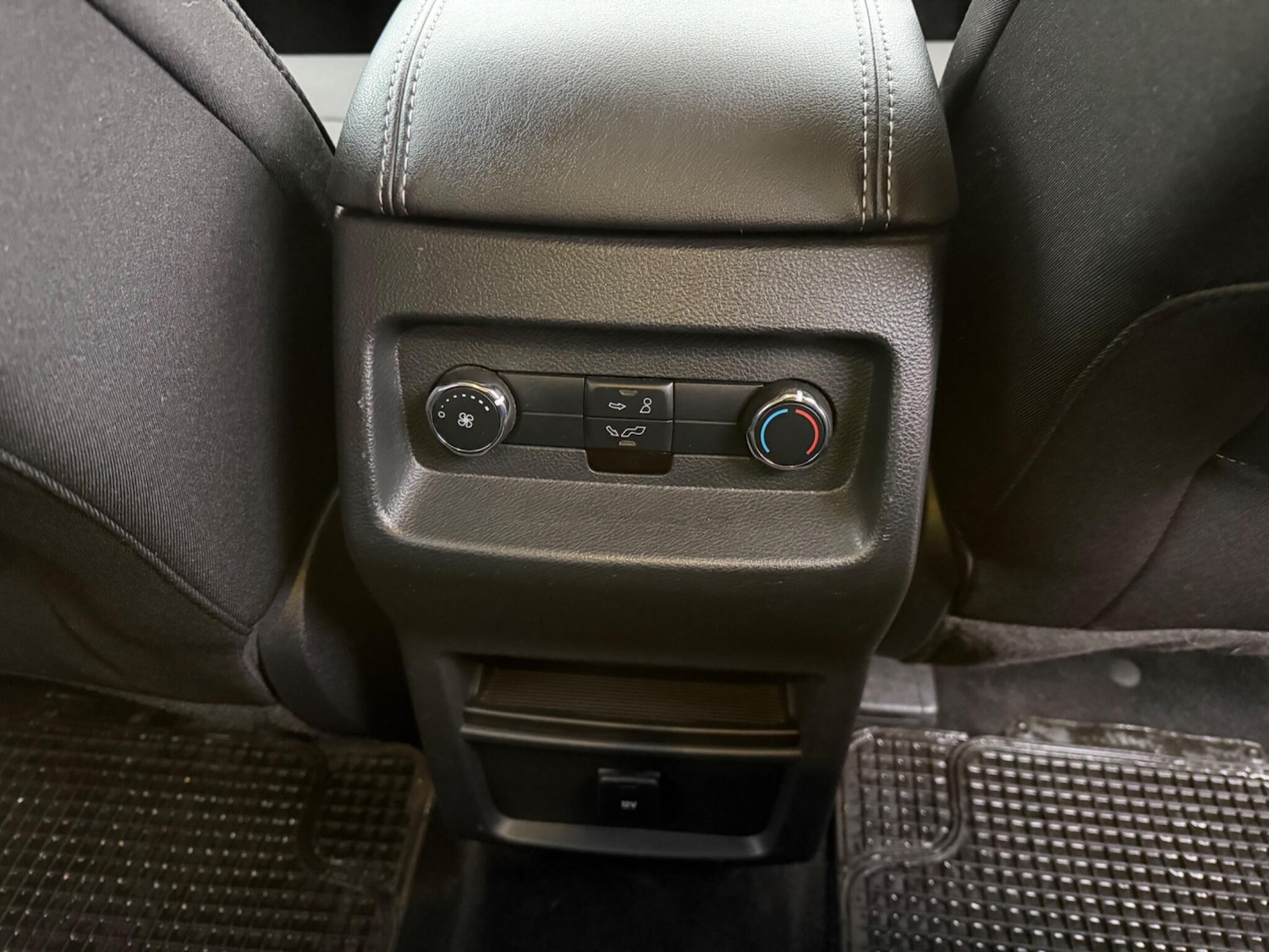 Used Ford Galaxy 2016 for sale - 77425165: Photo 17