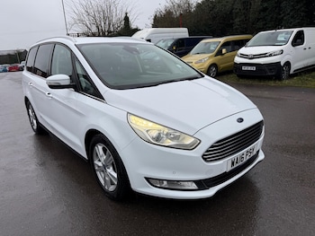 2016 (16) - 2.0 TDCi 180 Titanium 5dr Powershift
