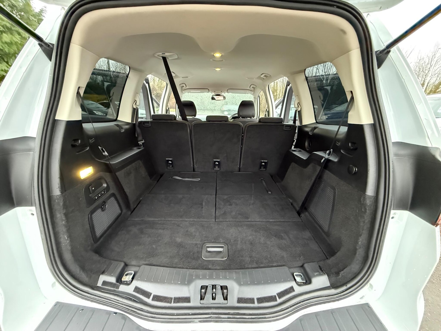 Used Ford Galaxy 2016 for sale - 77425165: Photo 25