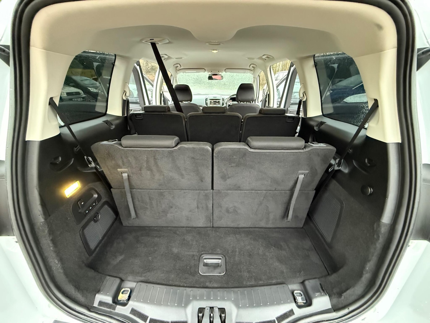 Used Ford Galaxy 2016 for sale - 77425165: Photo 27