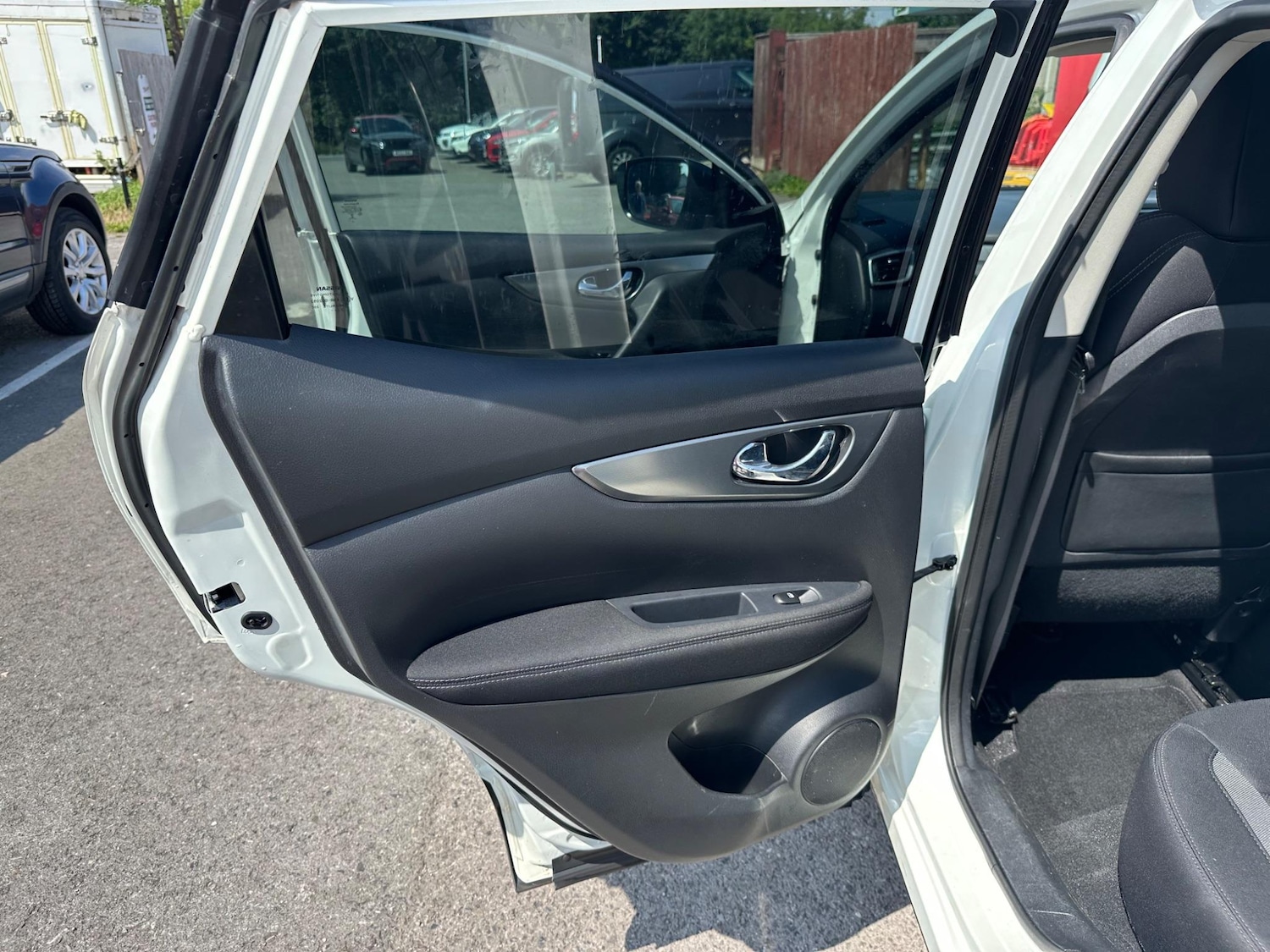 Used Nissan Qashqai 2017 for sale - 76991869: Photo 26