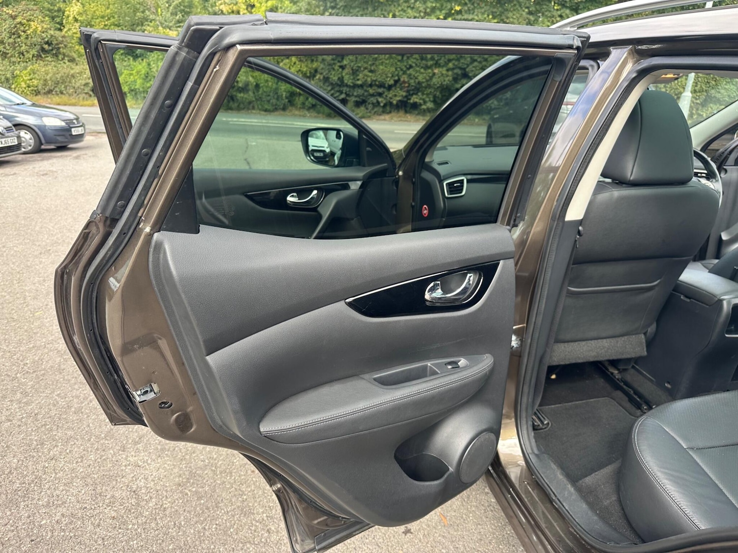 Used Nissan Qashqai 2014 for sale - 76988794: Photo 29