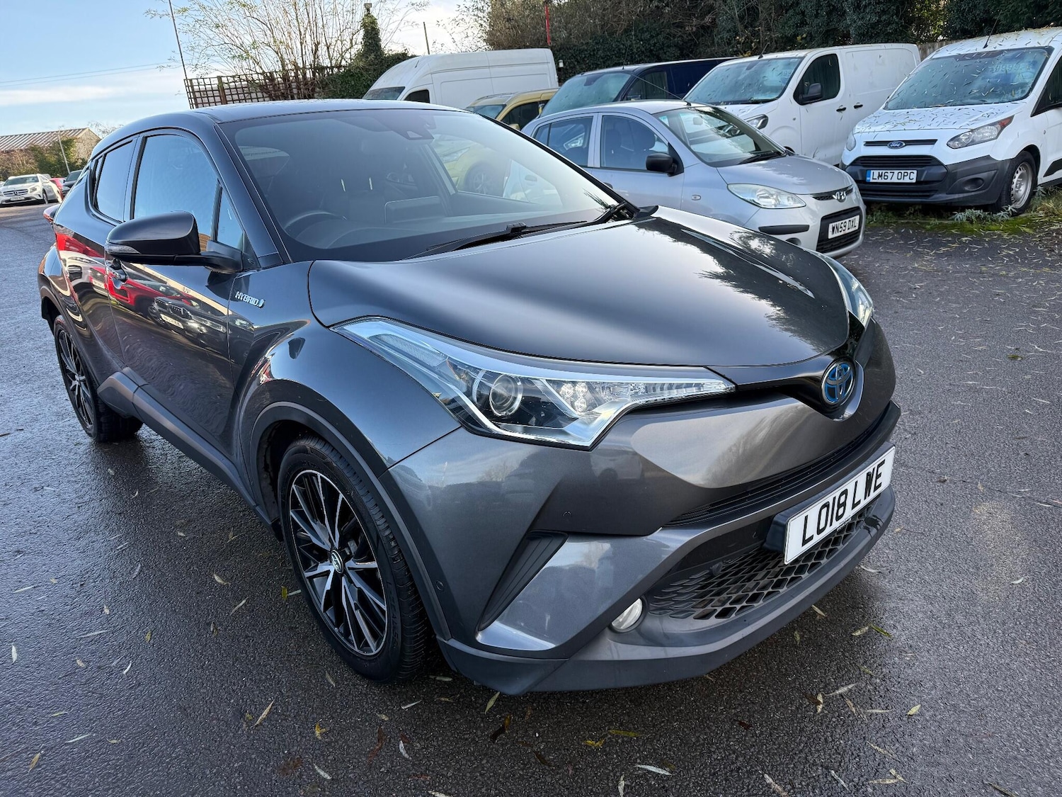 Used Toyota C-HR 2018 for sale - 76780774: Photo 1
