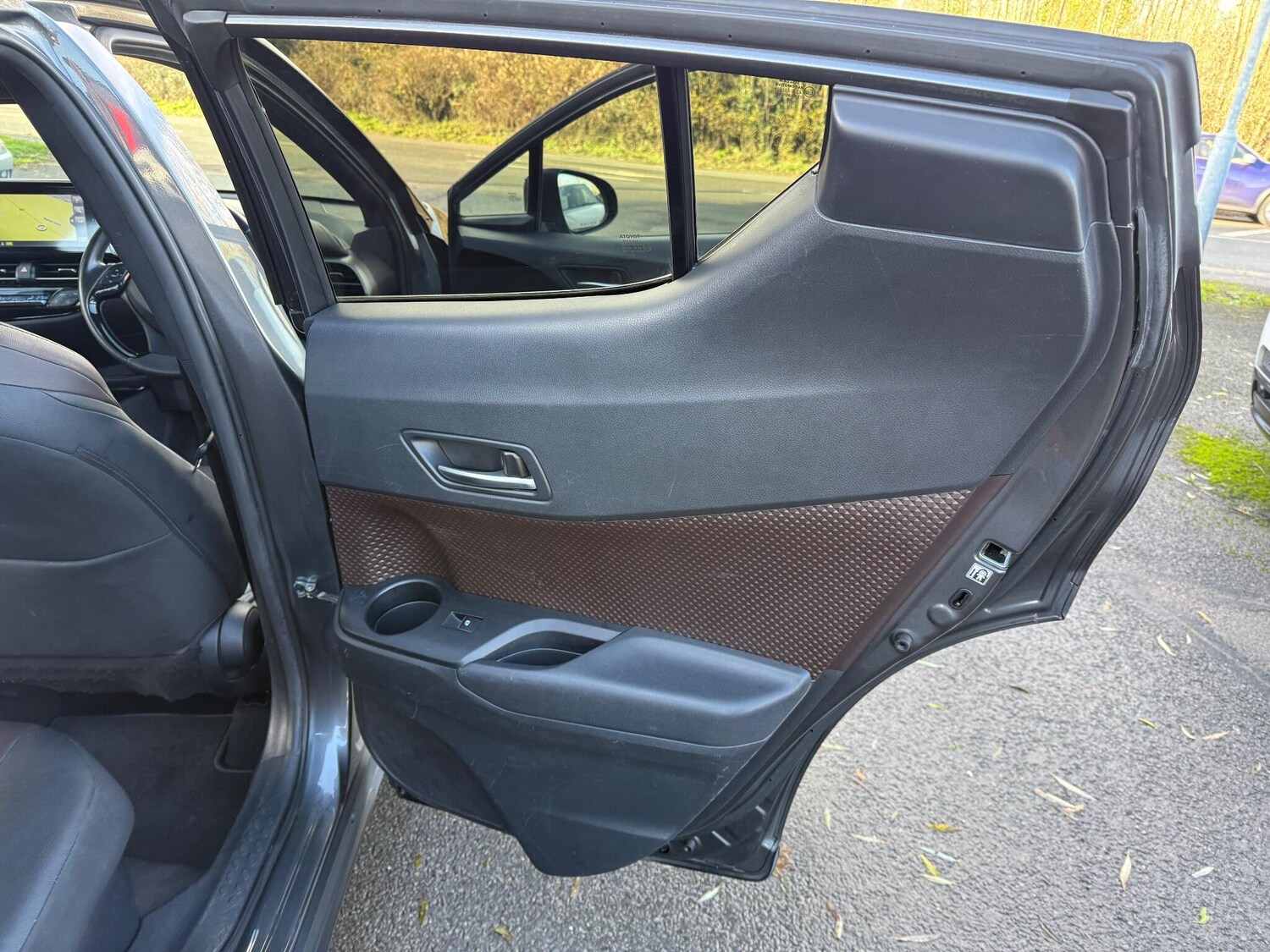 Used Toyota C-HR 2018 for sale - 76780774: Photo 27