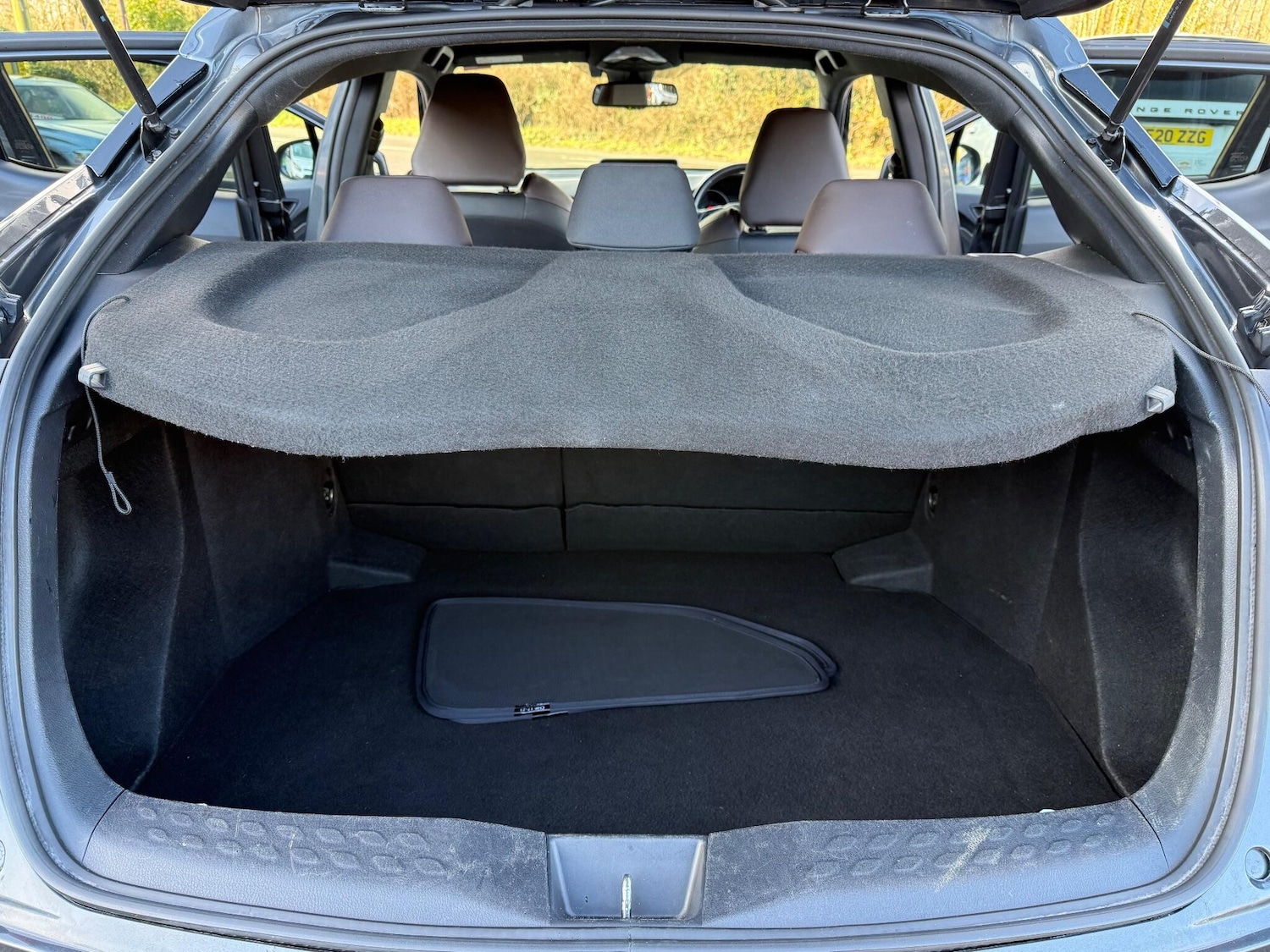 Used Toyota C-HR 2018 for sale - 76780774: Photo 28