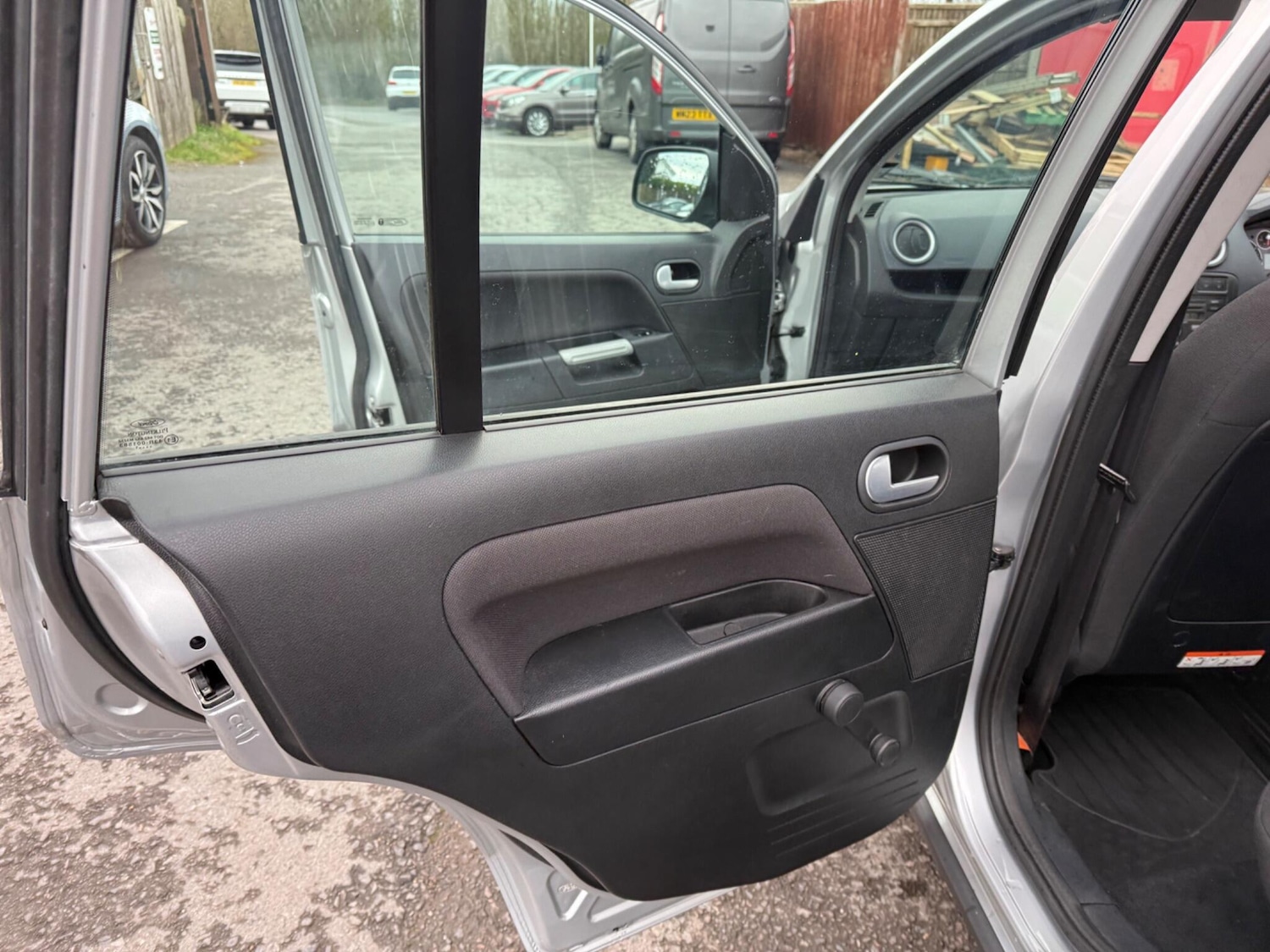 Used Ford Fusion 2011 for sale - 77611791: Photo 19