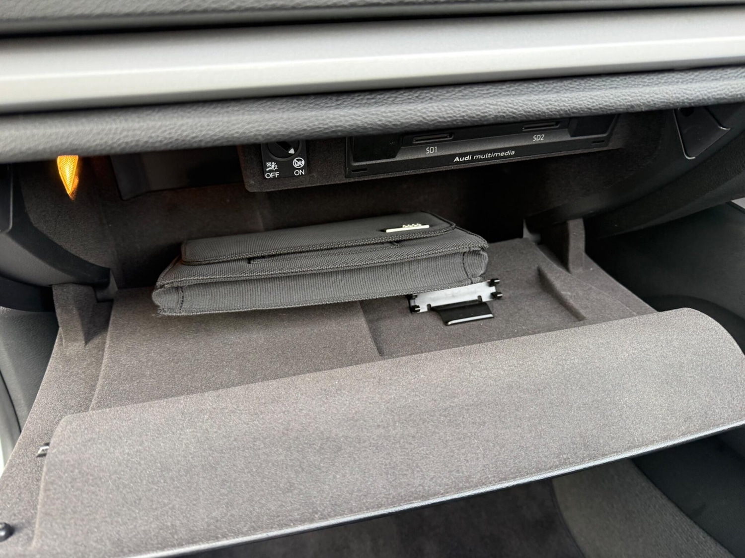 Used Audi A3 Cabriolet for sale - 77345085: Photo 17