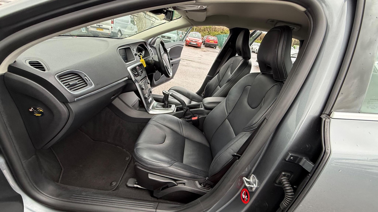 Used Volvo V40 2016 for sale - 77625682: Photo 17