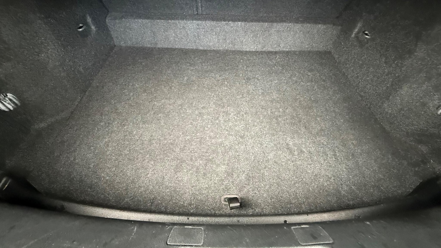 Used Volvo V40 2016 for sale - 77625682: Photo 26