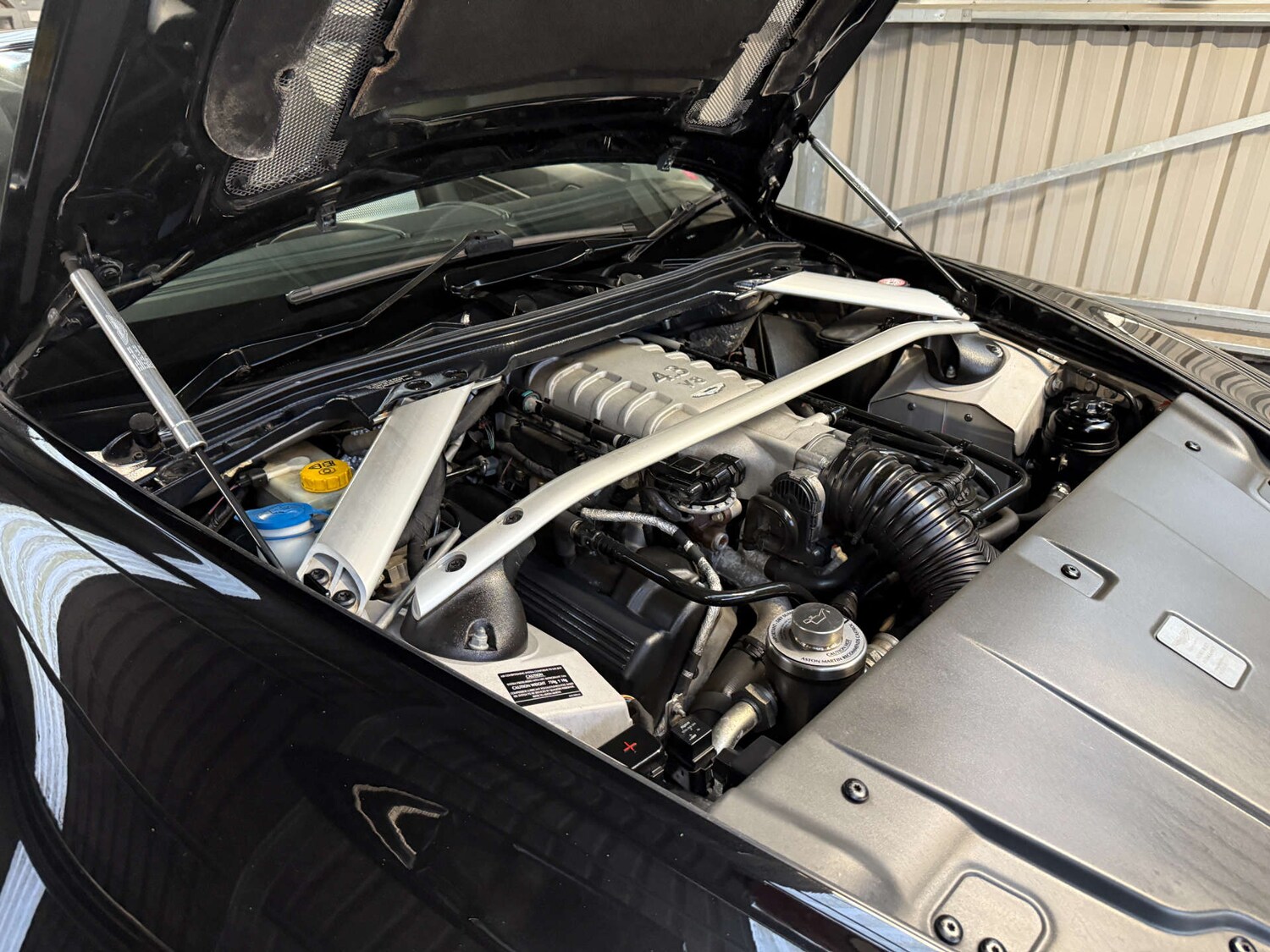 Used Aston Martin Vantage 2008 for sale - 77851733: Photo 45