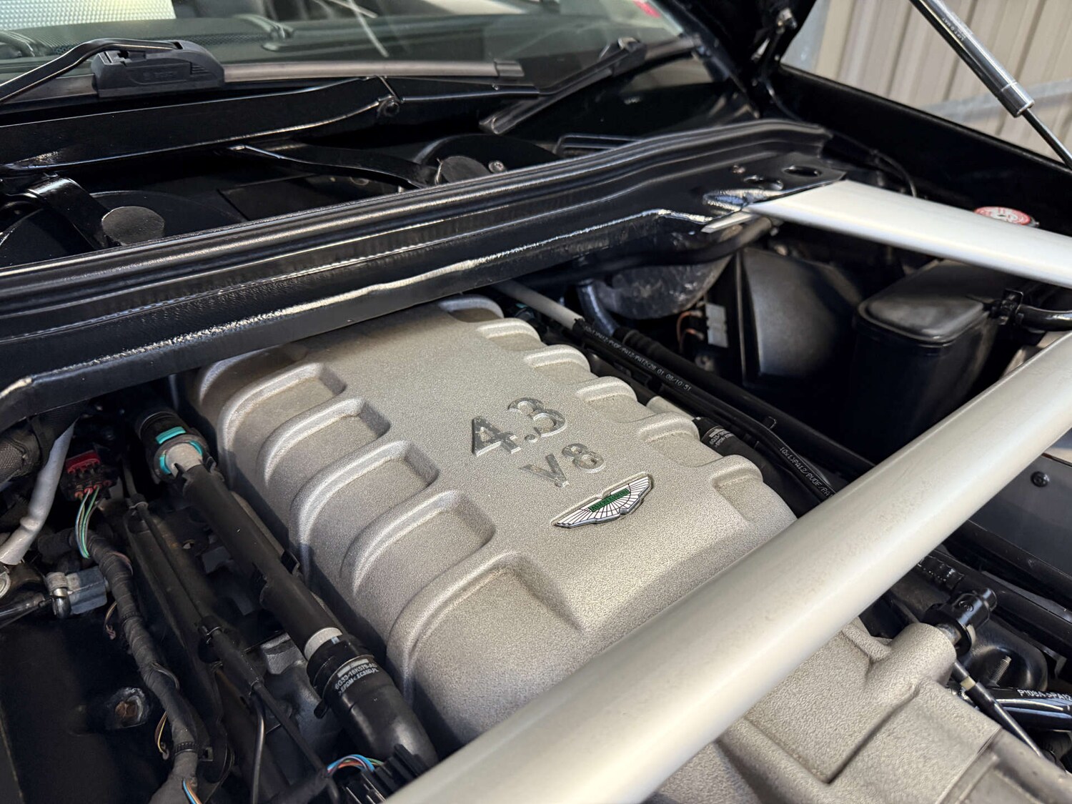 Used Aston Martin Vantage 2008 for sale - 77851733: Photo 48