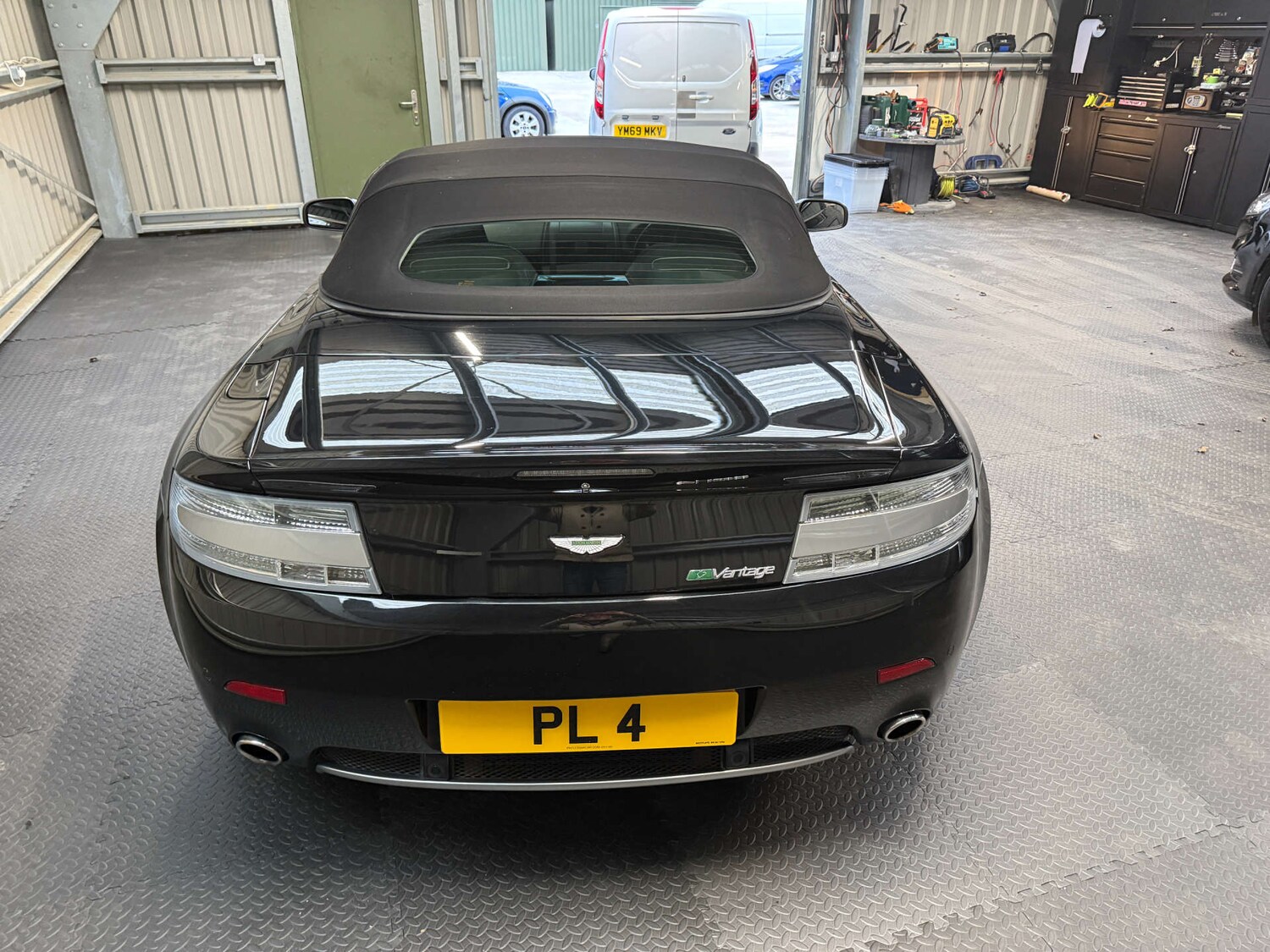Used Aston Martin Vantage 2008 for sale - 77851733: Photo 60
